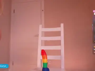 Chaturbate Watch Live Sex Cams of miablueye