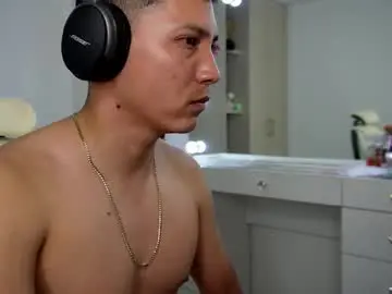 Chaturbate Live Sex Cam of forever_y0ung