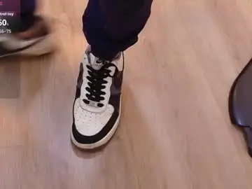 Chaturbate Private Sex Chat of realbadbxtch