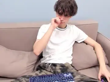 Chaturbate Live Sex Cam of your_shy_guy