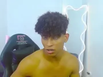 Chaturbate Live Porn of alexxx_tay