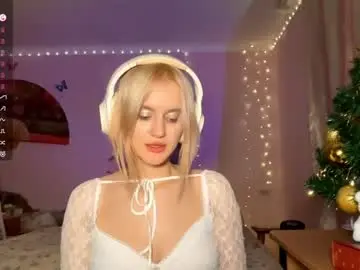 Chaturbate Best live sex cam show of bebravee