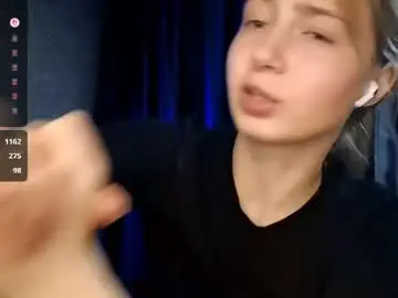 Chaturbate Live Sex Cam of bebravee