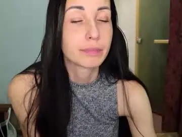 Chaturbate Live Sex Cam of linalivee