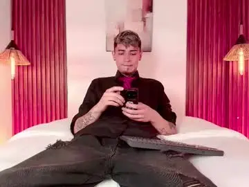 Chaturbate Live Porn of max_hader