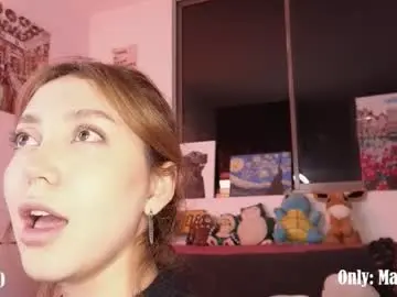 Chaturbate Live Sex of maxine_8