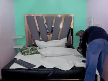 Chaturbate Live Sex Cam of violett_salvatore