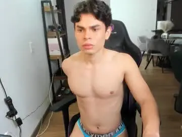 Chaturbate Sex Cam of alejoo_twink