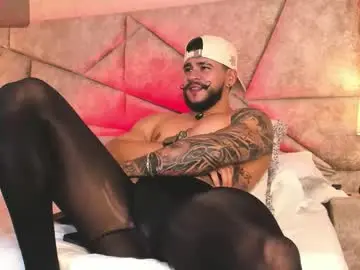 Chaturbate Adult Webcams of dickgriffith