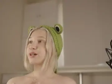 Chaturbate Watch Live Sex Cams of jennyplaudis_