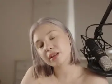 Chaturbate Free Porn Cam of jennyplaudis_