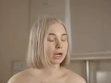 Chaturbate Watch Live Sex Cams of jennyplaudis_