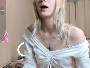 Chaturbate Live Sex Cam of sw33t__berry