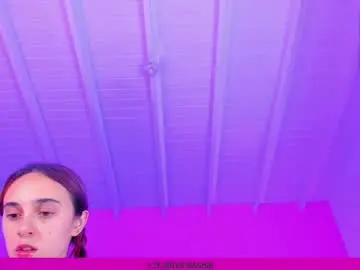 Chaturbate Live Sex Cam of angelikarose1