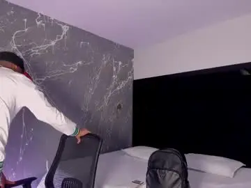 Chaturbate Live Porn of isaacblack_