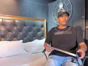 Chaturbate Free Live Porn of isaacblack_