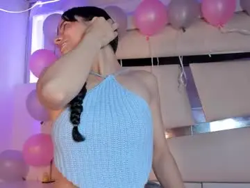 Chaturbate Live Sex Cam of chrystal_jade