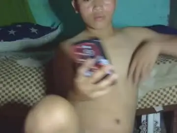 Chaturbate Live Sex Cam of exotichugecock