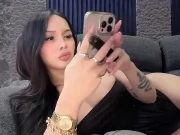 Chaturbate Best live sex cam show of hugecockeightine