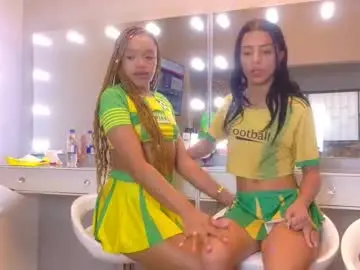 Chaturbate Live Porn of petitestrawberry18