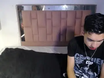 Chaturbate Adult Video Chat of alexis_brown11