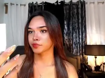 Chaturbate Free Porn Cam of ariana_queen_hugecock69