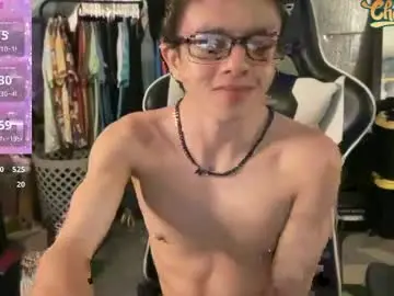 Chaturbate Adult Video Chat of robertcicijr21