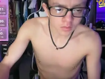 Chaturbate Live Porn of robertcicijr21