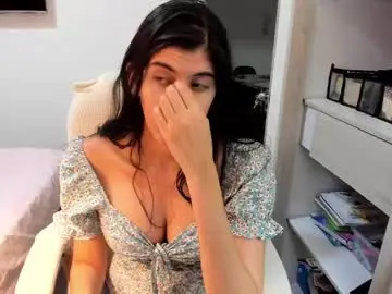 Chaturbate Live Porn of nahomi2021