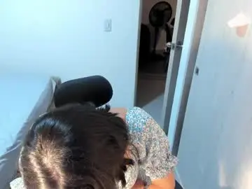 Chaturbate Sex Cam of nahomi2021