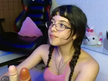 Chaturbate Watch Live Sex Cams of petite_melodyy