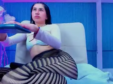 Chaturbate Live Sex Cam of leamoreau__