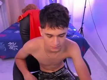 Chaturbate Sex Chat of aron_boyy