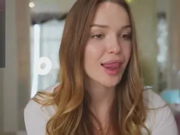 Chaturbate Best live sex cam show of peachylina