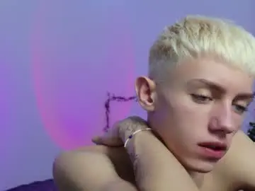 Chaturbate Live Sex Cam of leonlure