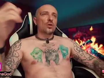 Chaturbate Live Sex Cam of golden_alex