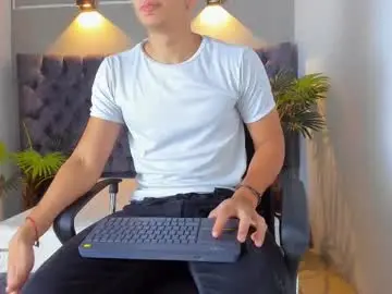 Chaturbate Live Sex Cam of alan_redinger