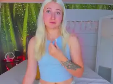 Chaturbate Live Sex Cam of hollytaillor