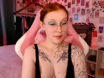 Chaturbate Live Sex Cam of ayla_hill