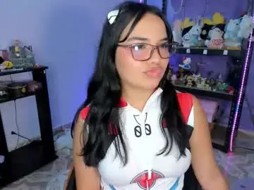 Chaturbate Live Sex Cam of lilly_kinky