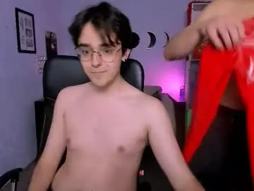 Chaturbate Live Sex Cam of kevin_nix_