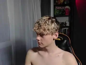 Chaturbate Free Live Porn of kirill_20_cm