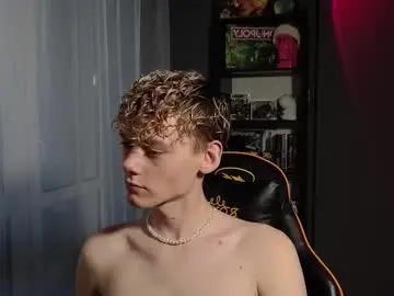 Chaturbate Free Live Porn of kirill_20_cm