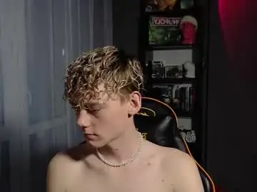 Chaturbate Free Live Porn of kirill_20_cm