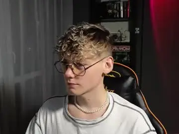 Chaturbate Best Webcam of kirill_20_cm