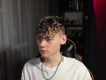 Chaturbate Best live sex cam show of kirill_20_cm