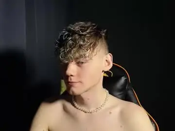 Chaturbate Free Live Porn of kirill_20_cm