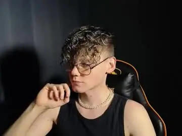 Chaturbate Best Webcam of kirill_20_cm