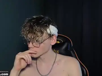 Chaturbate Sex Cam of kirill_20_cm