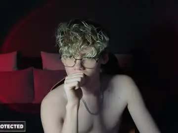 Chaturbate Live Porn of kirill_20_cm